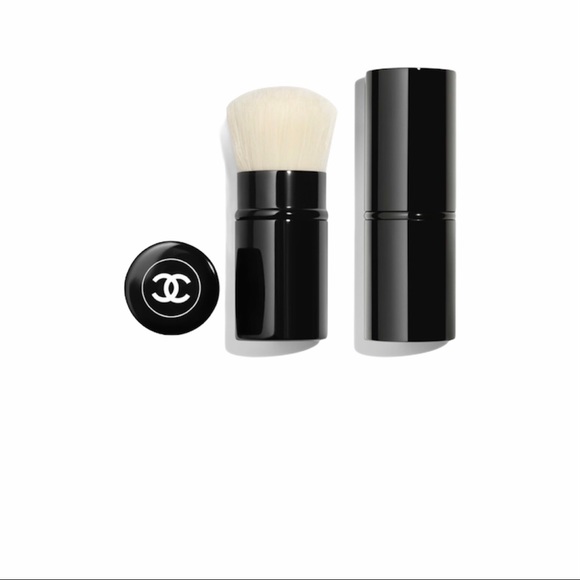 CHANEL Makeup Chanel Les Pinceaux Retractable Kabuki Brush Poshmark